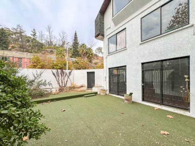 LOS ORIENTES ARRIENDA CASA COMERCIAL TRES PISOS 7 NORTE VIÑA