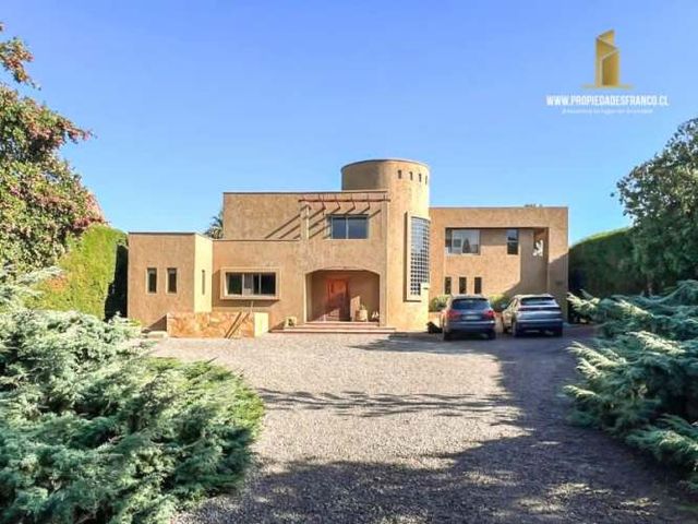 QUINTERO. CAMPOMAR IV. VENDE EXCLUSIVA CASA CON PISICINA