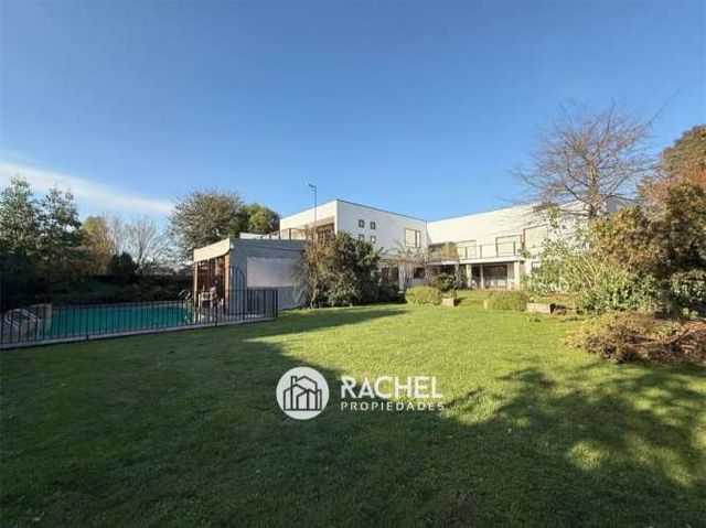 GRAN CASA EN VENTA SECTOR PORTAL DE LA FRONTERA