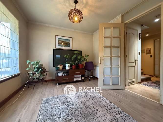 SE VENDE LINDA CASA CON QUINCHO EN PASAJE CERRADO, Sector Valle de Alcalá