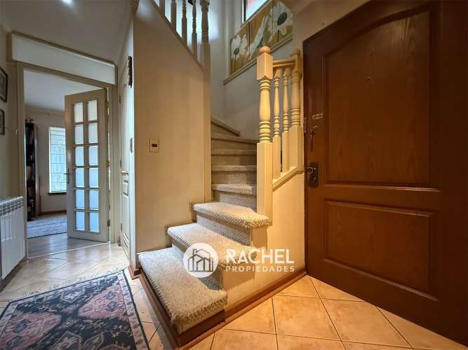 SE VENDE LINDA CASA CON QUINCHO EN PASAJE CERRADO, Sector Valle de Alcalá