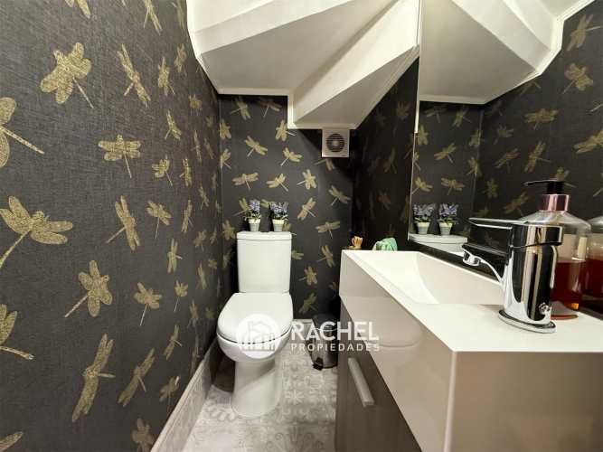 SE VENDE LINDA CASA CON QUINCHO EN PASAJE CERRADO, Sector Valle de Alcalá