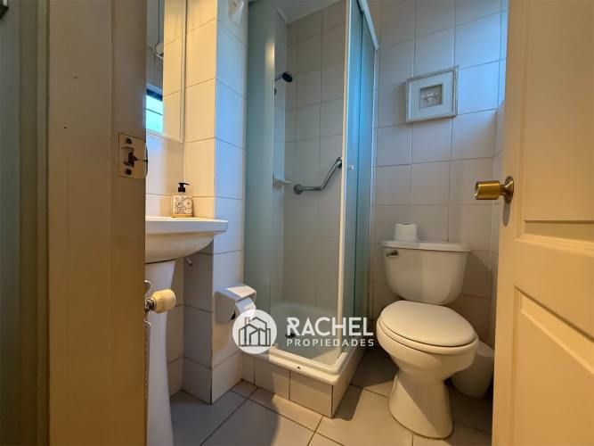 SE VENDE LINDA CASA CON QUINCHO EN PASAJE CERRADO, Sector Valle de Alcalá