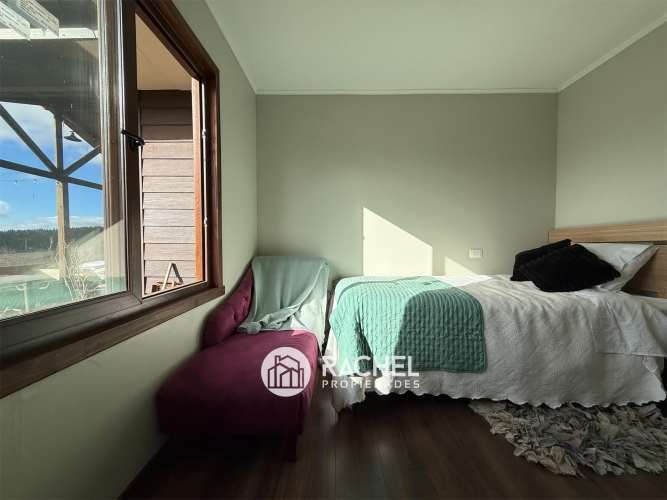 SE ARRIENDA HERMOSA CASA EN CONDOMINIO DE PARCELAS- Sector Mirador de Pumalal