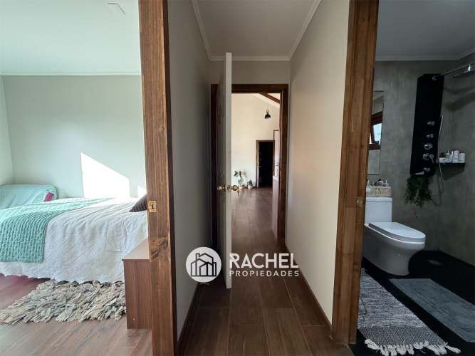 SE ARRIENDA HERMOSA CASA EN CONDOMINIO DE PARCELAS- Sector Mirador de Pumalal