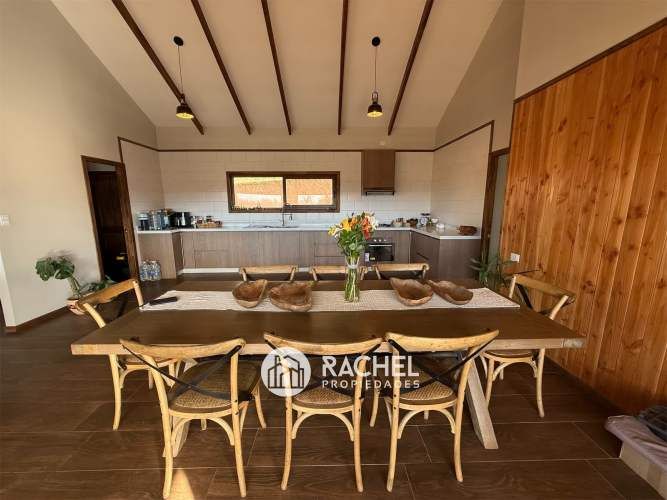 SE ARRIENDA HERMOSA CASA EN CONDOMINIO DE PARCELAS- Sector Mirador de Pumalal