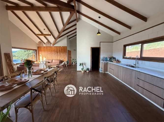 SE ARRIENDA HERMOSA CASA EN CONDOMINIO DE PARCELAS- Sector Mirador de Pumalal