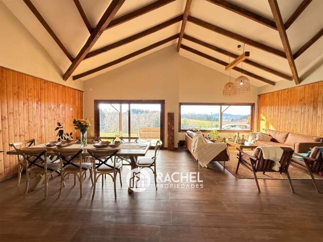 SE ARRIENDA HERMOSA CASA EN CONDOMINIO DE PARCELAS- Sector Mirador de Pumalal