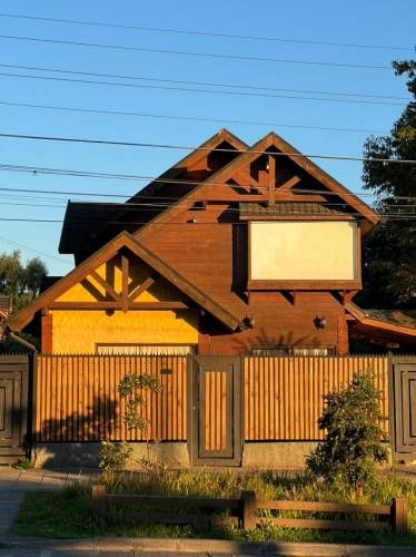 ¡Arrienda la casa de tus sueños frente al Lago Villarrica!