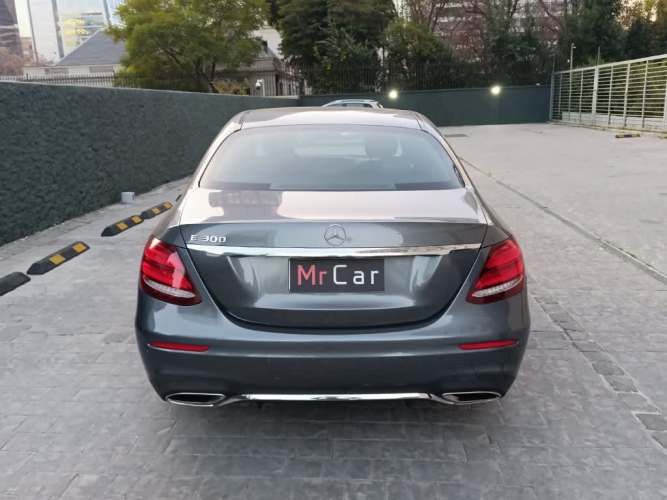 MERCEDES-BENZ E 300 2017