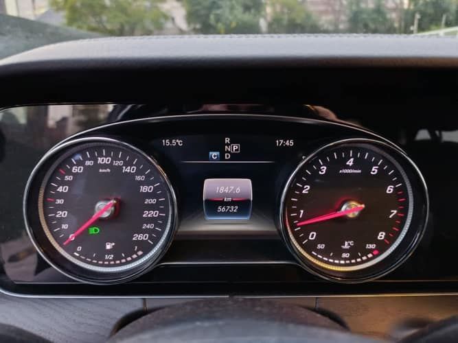 MERCEDES-BENZ E 300 2017