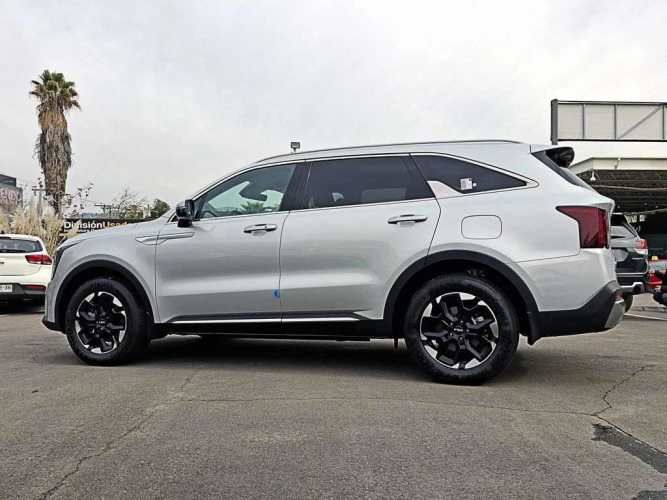 KIA SORENTO 2025