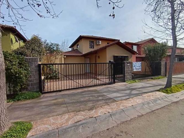 Impecable casa remodelada