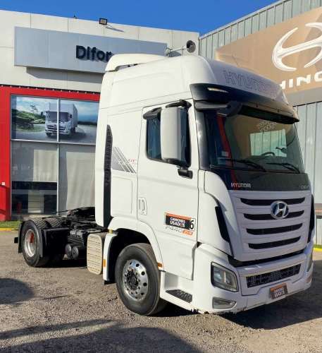 Tractocamión HYUNDAY Xcient GT 440 HP año 2021