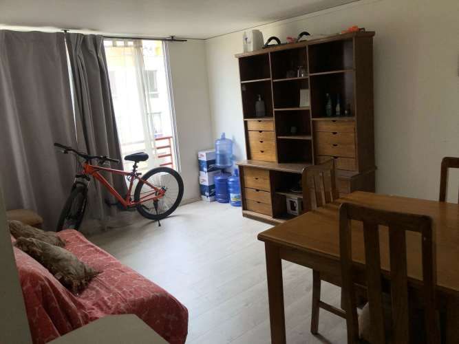 ARRIENDO HABITACIÓN EN SANTIAGO PONIENTE  ( A 4 CUADRAS DEL METRO QUINTA NORMAL ) $165.000 + GGCC