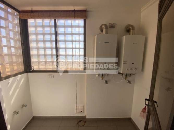 SE ARRIENDA DEPARTAMENTO EDIFICIO BRISAS DEL MAR SECTOR SUR