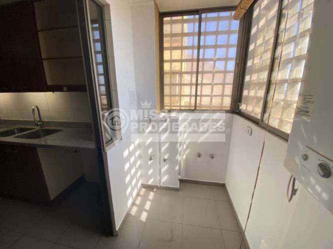SE ARRIENDA DEPARTAMENTO EDIFICIO BRISAS DEL MAR SECTOR SUR