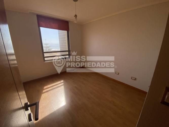 SE ARRIENDA DEPARTAMENTO EDIFICIO BRISAS DEL MAR SECTOR SUR