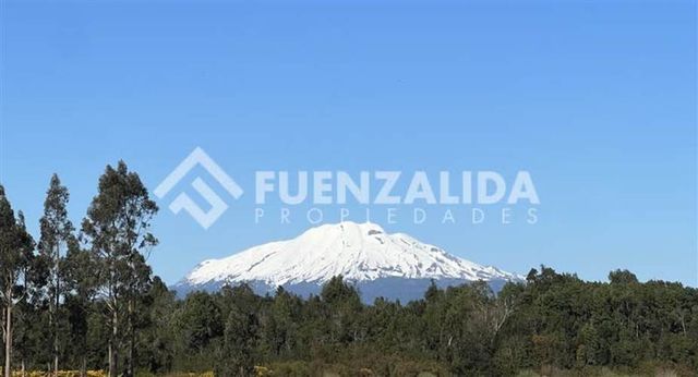 PARCELA Av los colonos