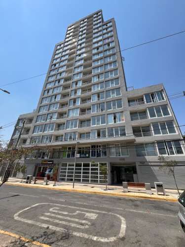 Martin De Solier // Estación De Metro Cerrillos