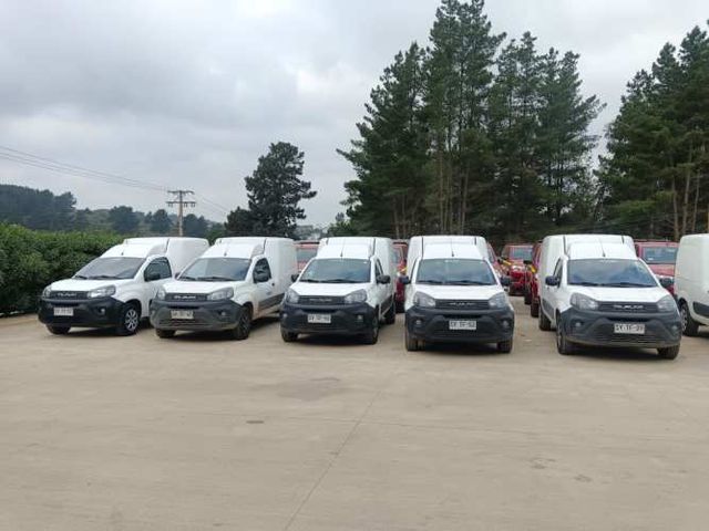 Arriendo furgones, camionetas 4x2 y 4x4, leasing operativo