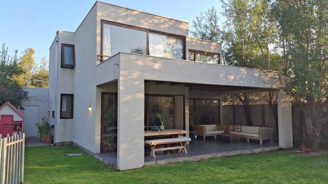 HERMOSA CASA EN ALVARO CASANOVA, PEÑALOLEN  (106992)