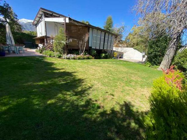 CASA EN CONDOMINIO LA REINA GRAN TERRENO COM 1,5