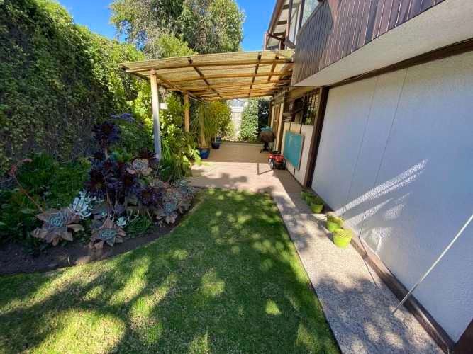 CASA EN CONDOMINIO LA REINA GRAN TERRENO COM 1,5