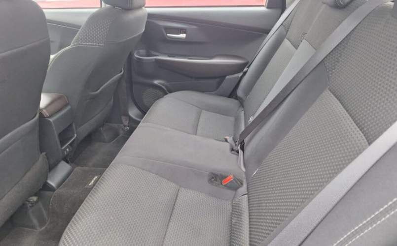 TOYOTA YARIS E 1.5 FULL MEC. AÑO 2024