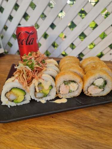 Sushero o ayudante barra.