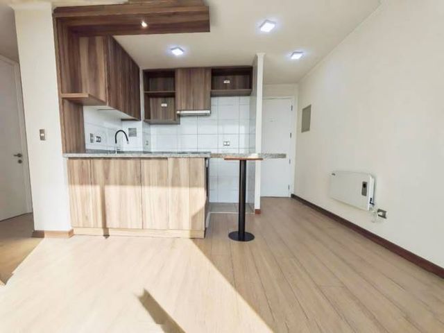 Carlos Silva Vildóso (1 Est /1 Bod) [547-3]