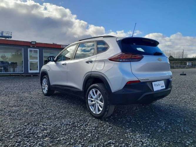 CHEVROLET TRACKER 2024