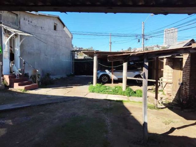 CASA ESQUINA/ TERRENO 354 M2/ PLACERES (107262)