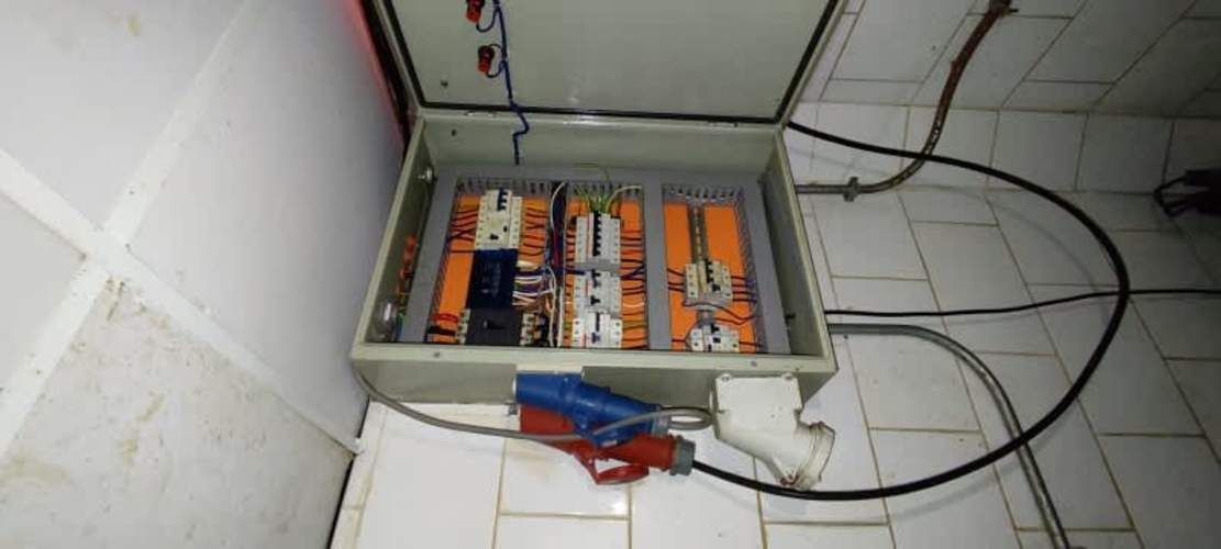 Casa con Local Comercia Pichipelluco