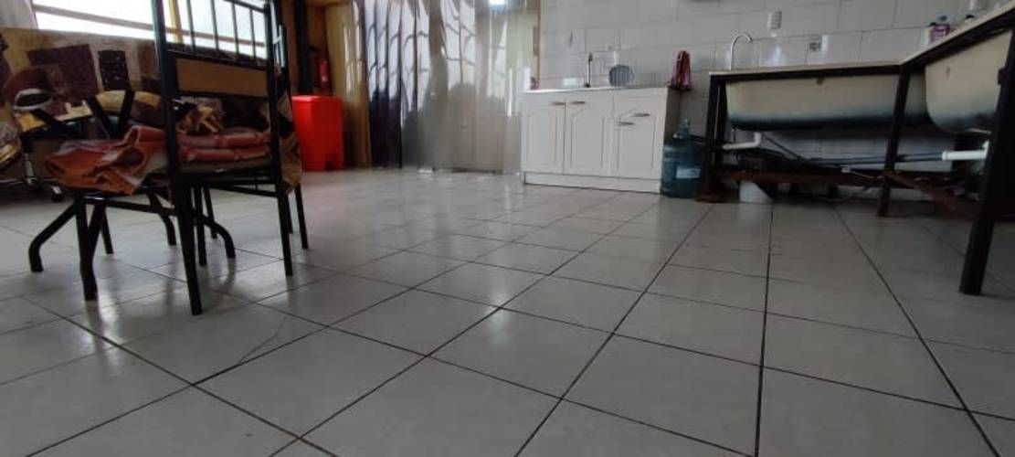 Casa con Local Comercia Pichipelluco