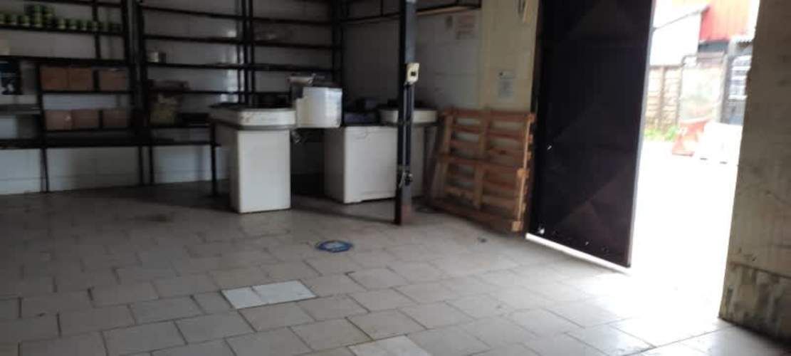 Casa con Local Comercia Pichipelluco