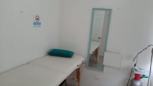 SE ARRIENDA CASA COMERCIAL EX C. DE ESTÉTICA EN VIÑA DEL MAR