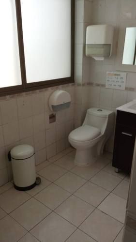 SE ARRIENDA CASA COMERCIAL EX C. DE ESTÉTICA EN VIÑA DEL MAR