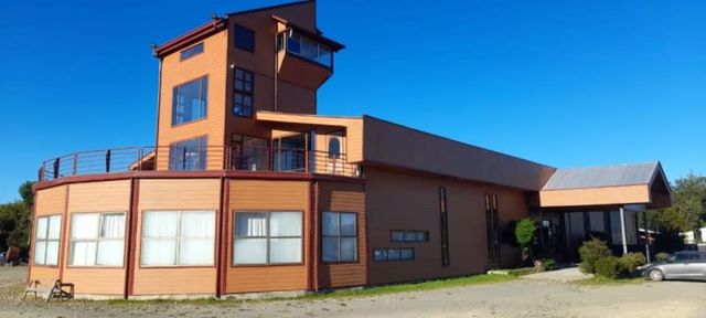 Amplio Establecimiento en Terreno de 5.000 m2