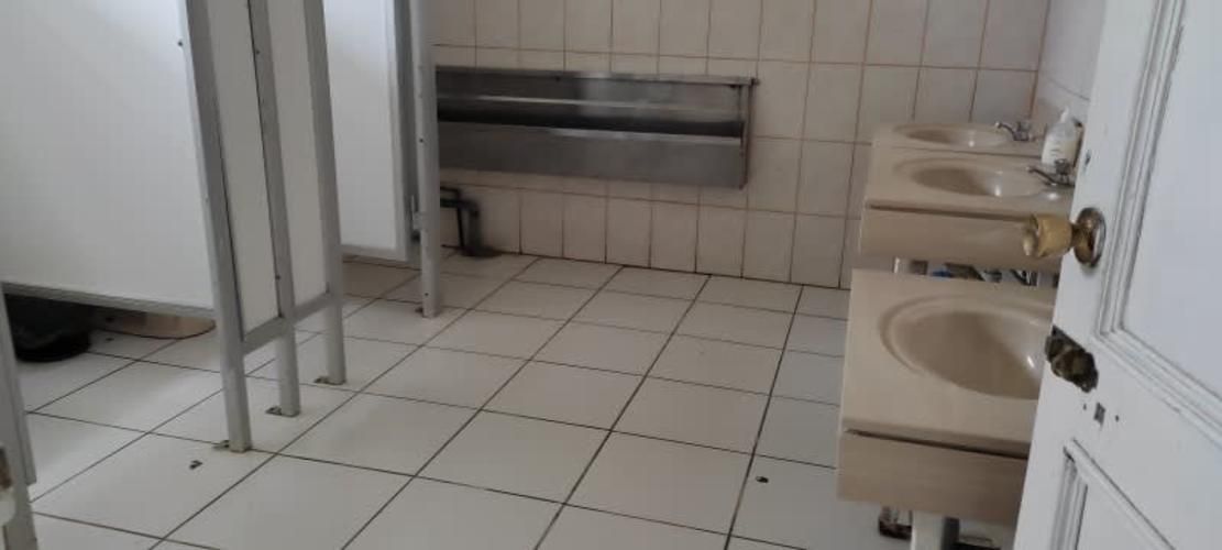 Arriendo Local Comercial Aprox 500m2