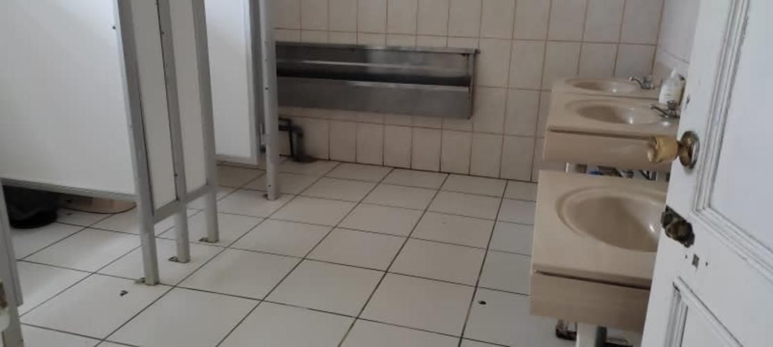 Arriendo Local Comercial Aprox 500m2