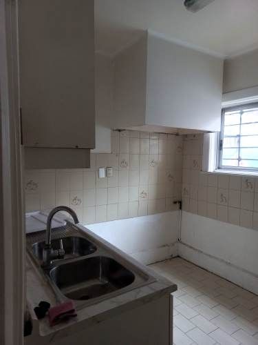 SE ARRIENDA CASA COMERCIAL UNO PONIENTE ALTURA 8 NORTE VIÑA