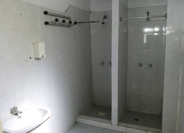 SE ARRIENDA CASA COMERCIAL TRASLAVIÑA VIÑA DEL MAR