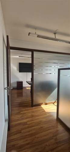 OFICINA Providencia con Suecia