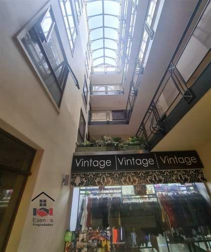 OFICINA Providencia con Suecia