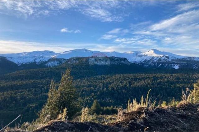 Terreno ecológico en comunidad protegida