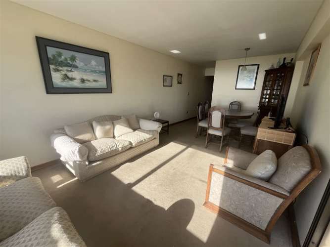 DEPARTAMENTO Av. Pacífico