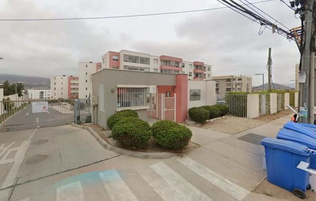 DEPTO. EN CONDOMINIO COLINAS DEL MILAGRO 3d, 2b, 1e