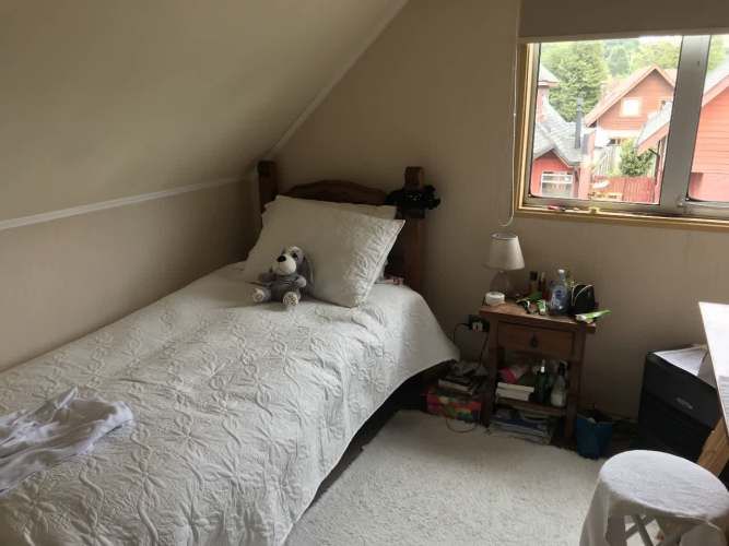 Casa ubicada en muy buen sector de Pto Varas - 3 Dormitorios.