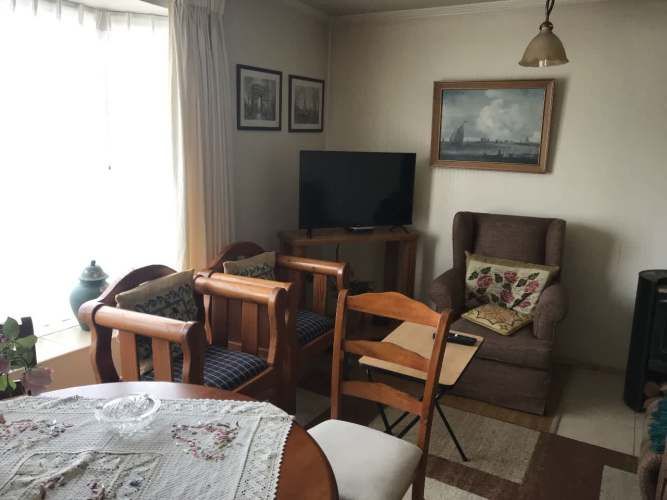 Casa ubicada en muy buen sector de Pto Varas - 3 Dormitorios.